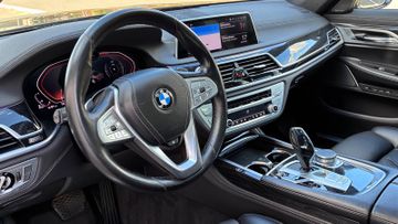 BMW 730 - 12