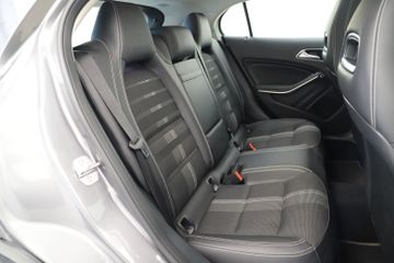 Mercedes GLA 200 - 12