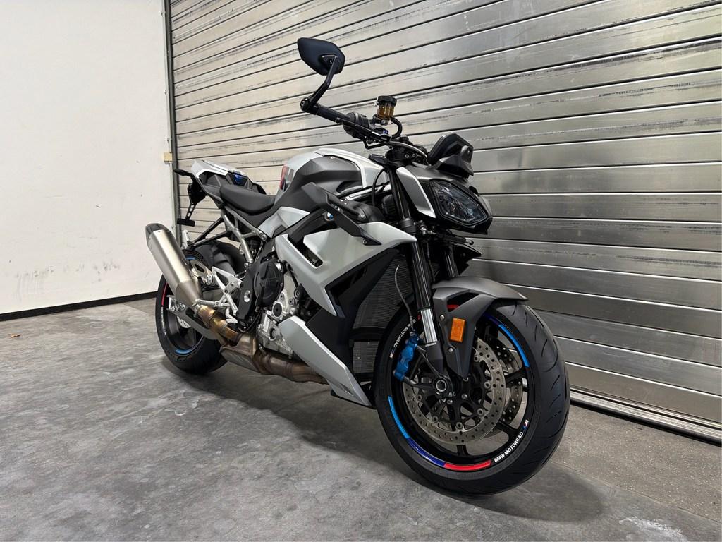 BMW M 1000 R Top Zustand, kaum KM