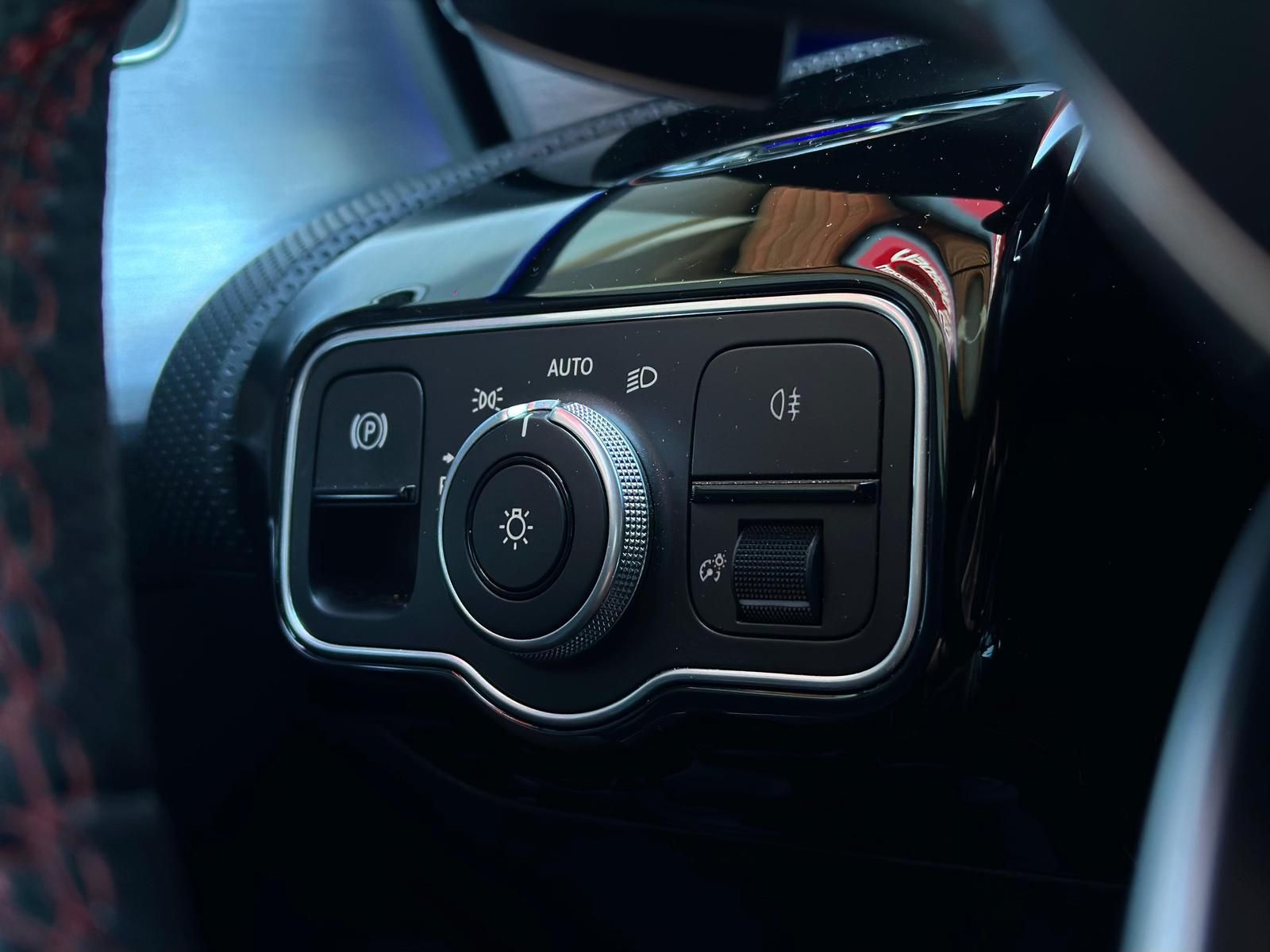 MERCEDES-BENZ CLA 220 AMG NIGHT* LED#AHK#SHZ#ACC#NAVI#CAM#SPUR - Image 19