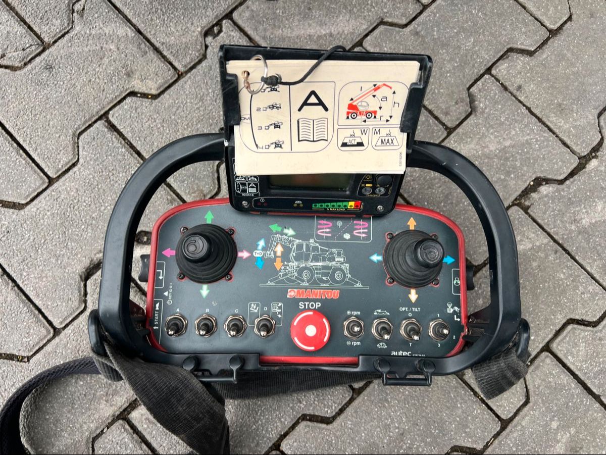 Fahrzeugabbildung Manitou MRT 2150 + / nur 2.463h! / Funk / Gabel