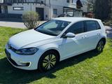 Volkswagen Golf VII Lim. e-Golf - Volkswagen Golf mit Elektro-Antrieb: Automatik