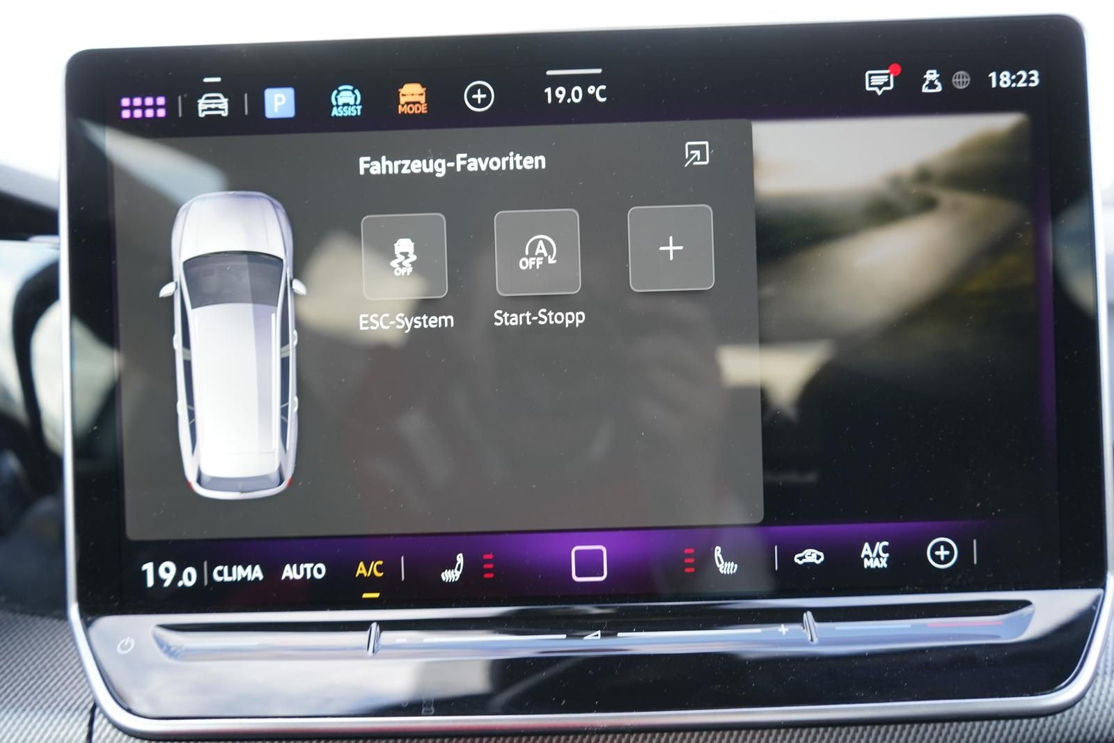 Volkswagen Golf VIII Variant 1.5 eTSI R-Line DSG LED Kamera, миниатюра 17