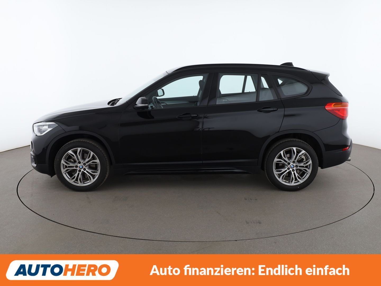 BMW X1 sDrive 20i Sport Line Aut.*NAVI*LED*TEMPO*PDC imagem 3