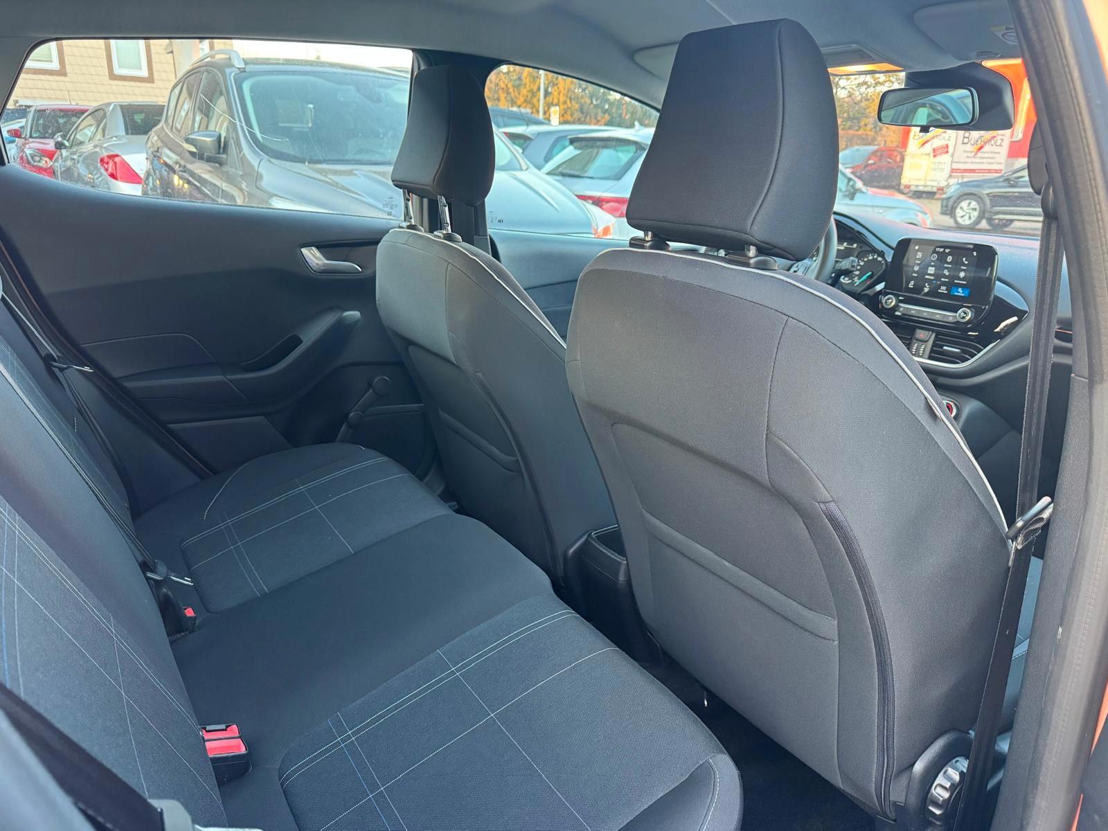 Ford Fiesta Titanium Klima PDC MFL Sitzhzg Allwetter