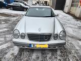 Mercedes-Benz E 200 ELEGANCE Elegance