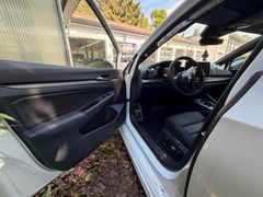 VW Golf VIII R/PERFORMANCE/IQ LIGHT/NAPPA VW Golf VIII R/PERFORMANCE/IQ LIGHT/NAPPA