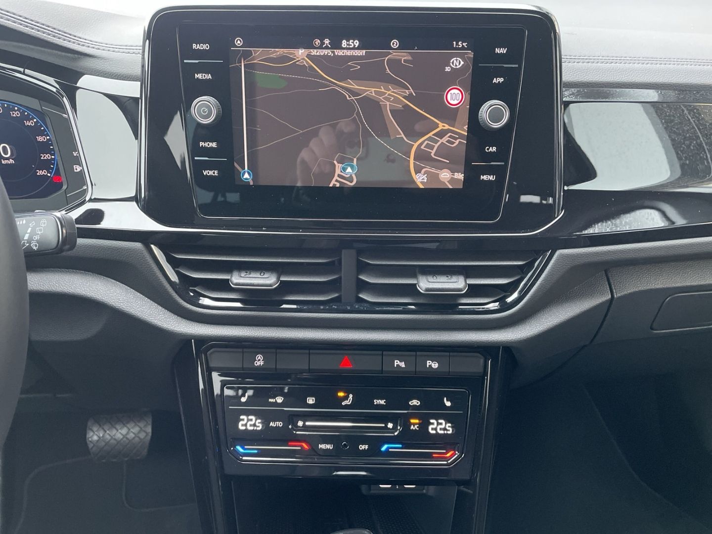 Volkswagen T-Roc - Bild 13