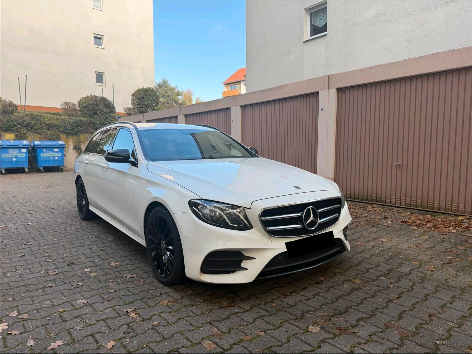Mercedes-Benz E 300