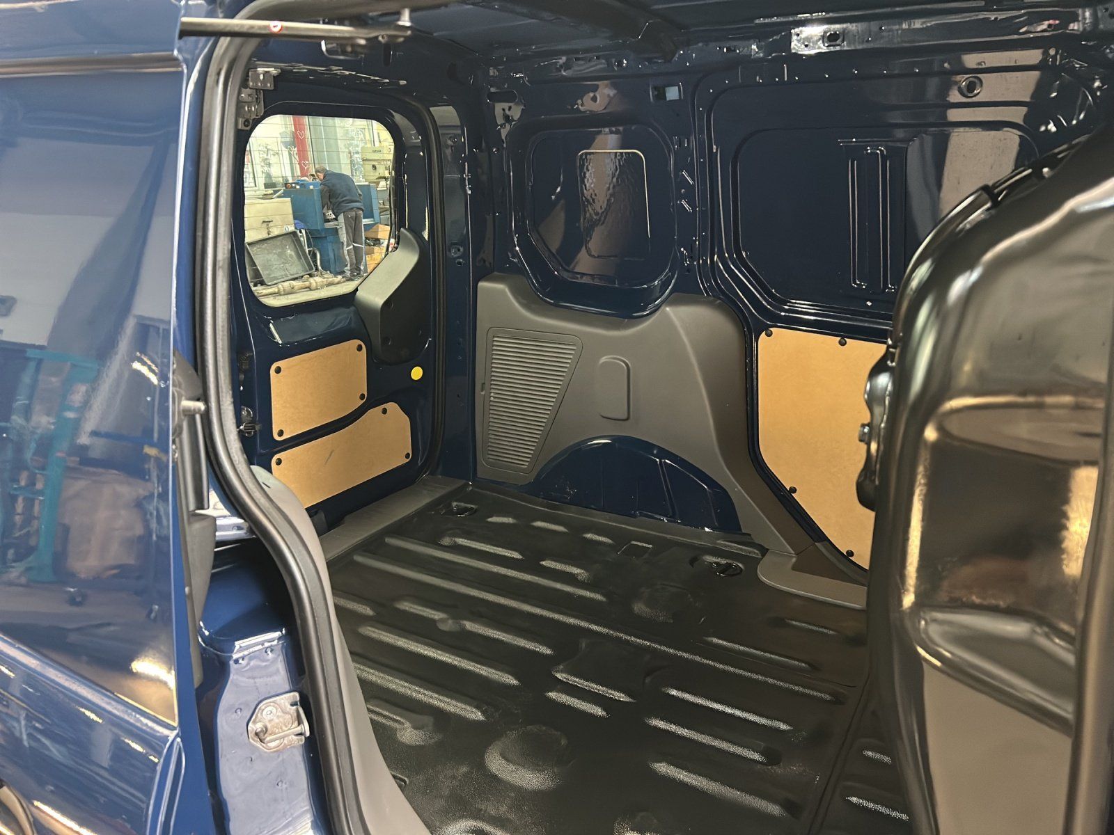 Fahrzeugabbildung Ford Transit Connect Basis 1,5 TDCi