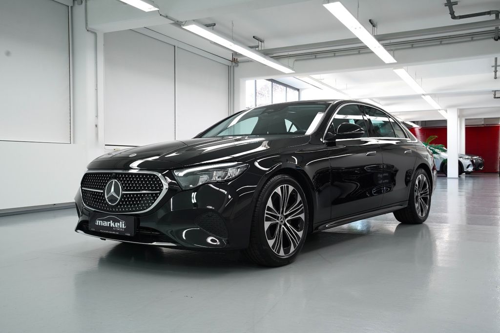 Image of Mercedes-Benz E 220