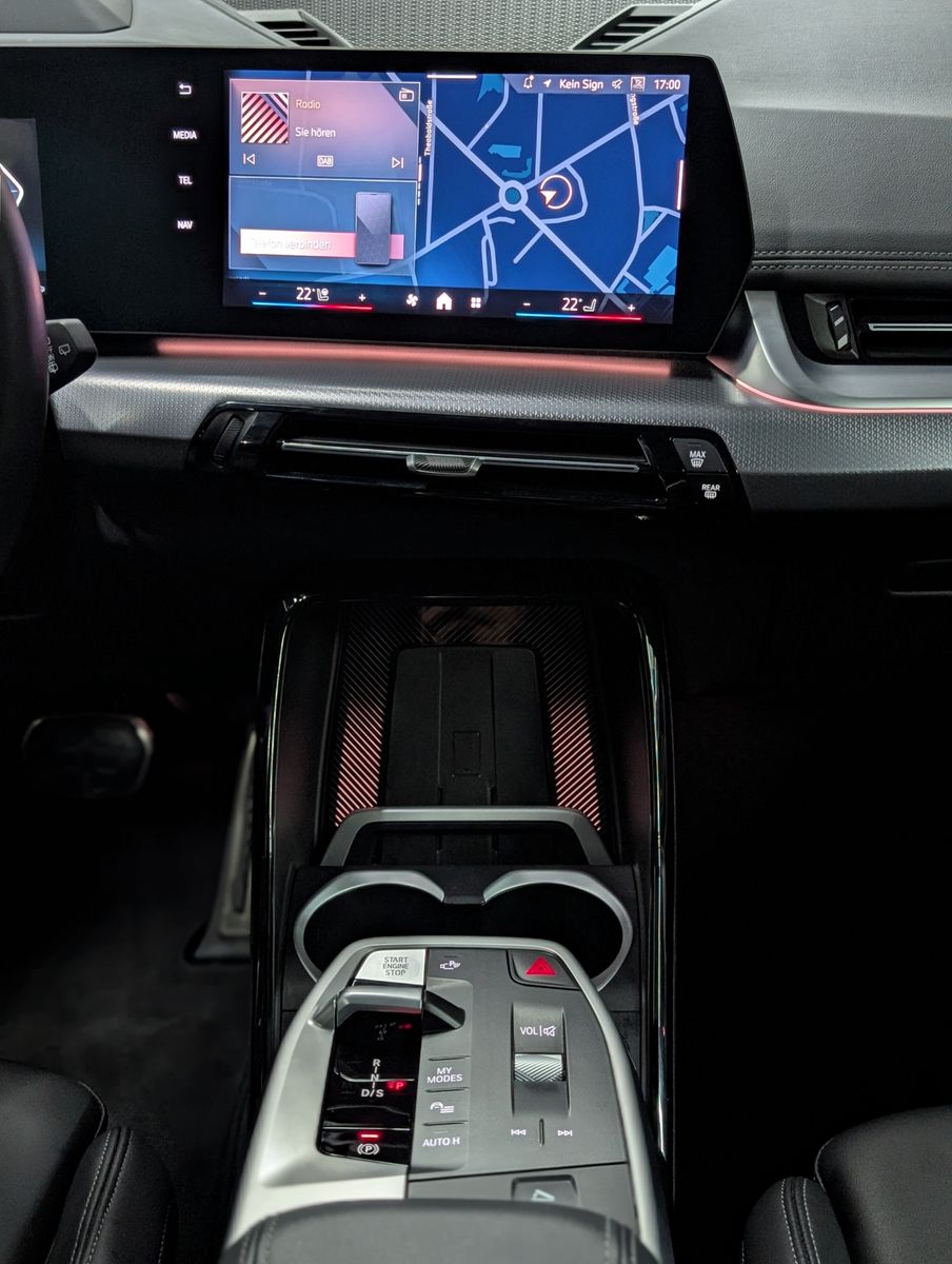 Fahrzeugabbildung BMW X1 23 i xDrive M Sport H&K PANO LEDER AHK Ad-LED