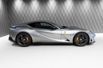812 6.5 V12 Superfast FULL CARBON FIBRE LIFTING