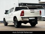 Toyota Hilux Double Cab 4x4 Aut. 2.4 D-4D Comfort, AHK - Toyota Hilux mit Diesel-Antrieb: Allradantrieb