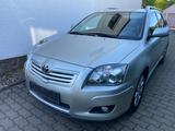Toyota Avensis Combi 1,8-l-VVT-i Team D *Scheckheft*  - Toyota Avensis: I