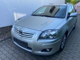 Toyota Avensis Combi 1,8-l-VVT-i Team D *Scheckheft*  - Toyota Avensis: Team