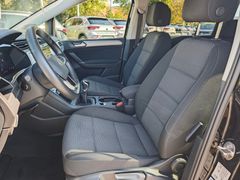 VW Touran Comfortline 150 PS # 7-SITZER # ACC # APP VW Touran Comfortline 150 PS # 7-SITZER # ACC # APP