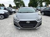 Hyundai i40 cw blue Trend - gebrauchte Hyundai i40 aus dem Jahr 2015