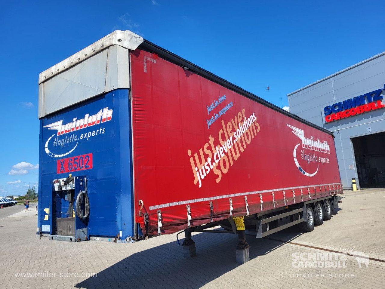 Schmitz Cargobull Semitrailer Curtainsider Mega