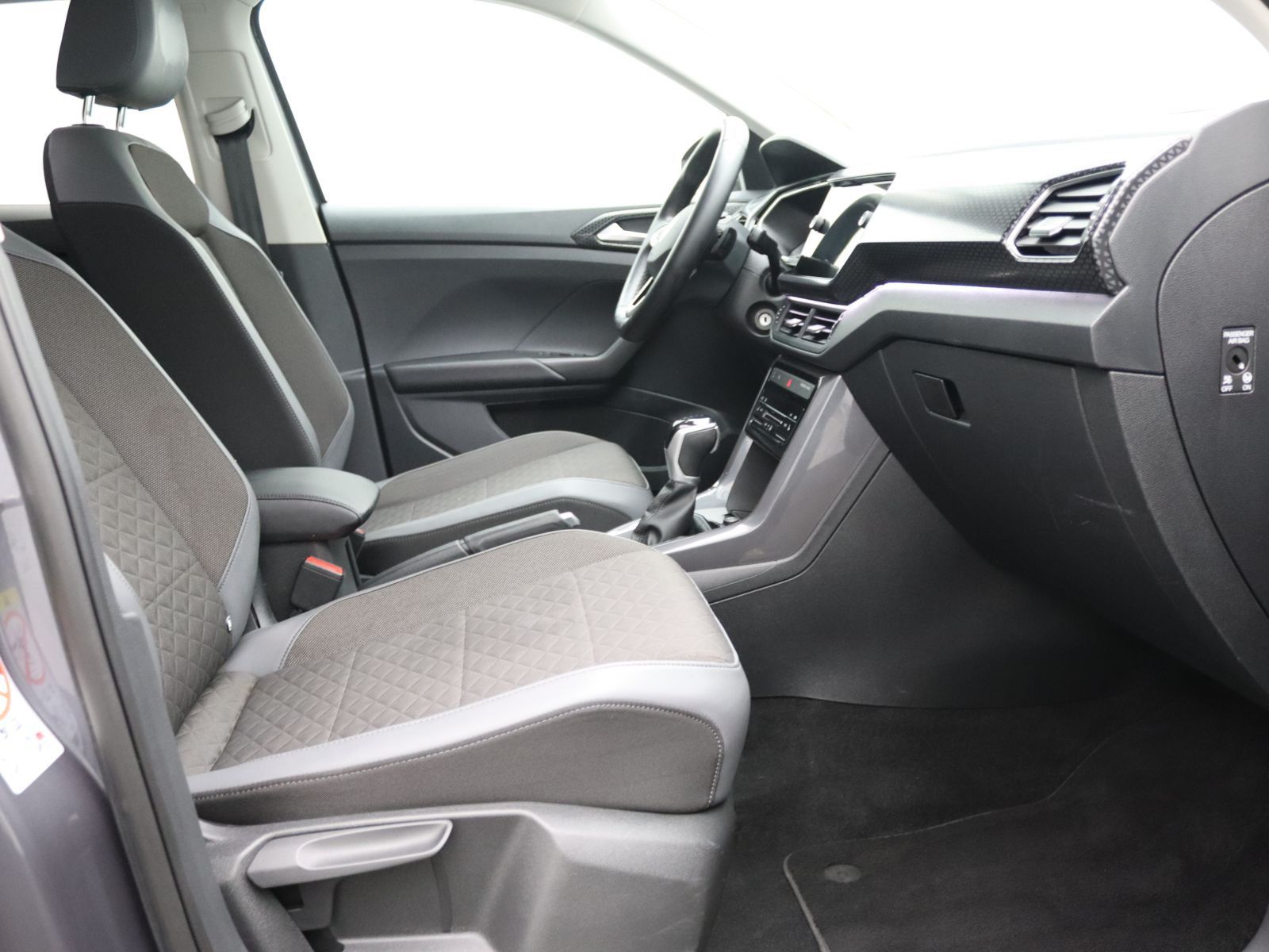 Volkswagen T-Cross - Bild 11