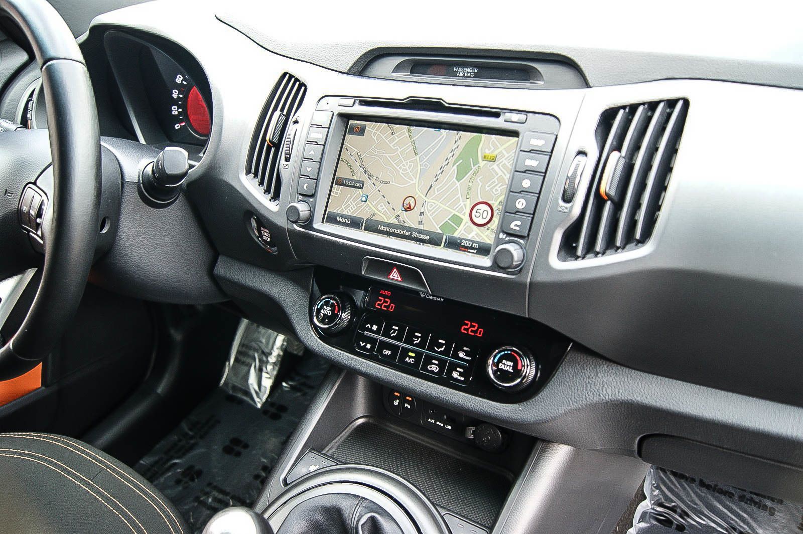 Fahrzeugabbildung Kia Sportage 2.0i Dream 4WD ANHÄNGERKUPPLUNG ORANGE