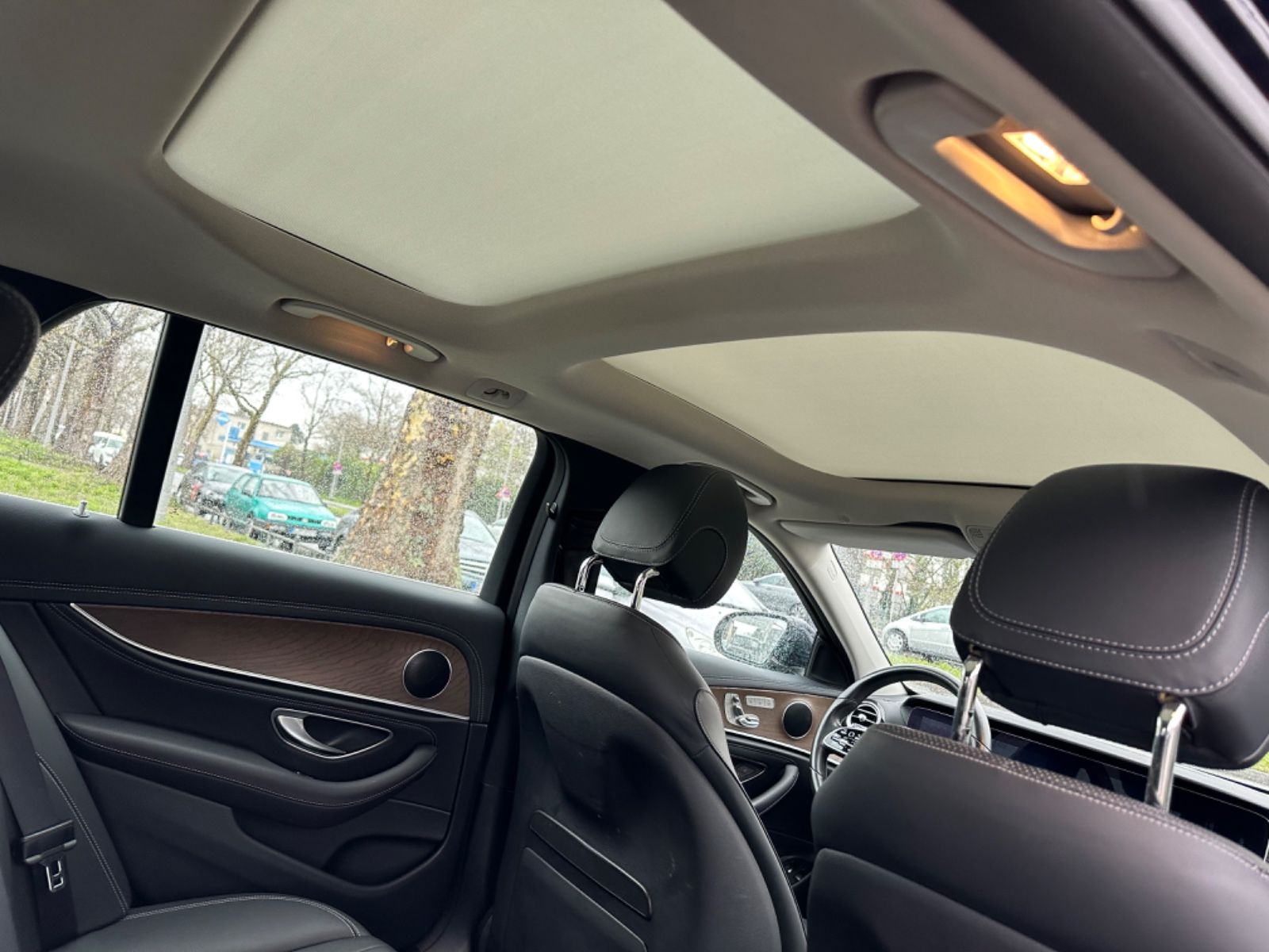 Fahrzeugabbildung Mercedes-Benz E 300d T AMG*360Kamera*Panorama*Exclusive
