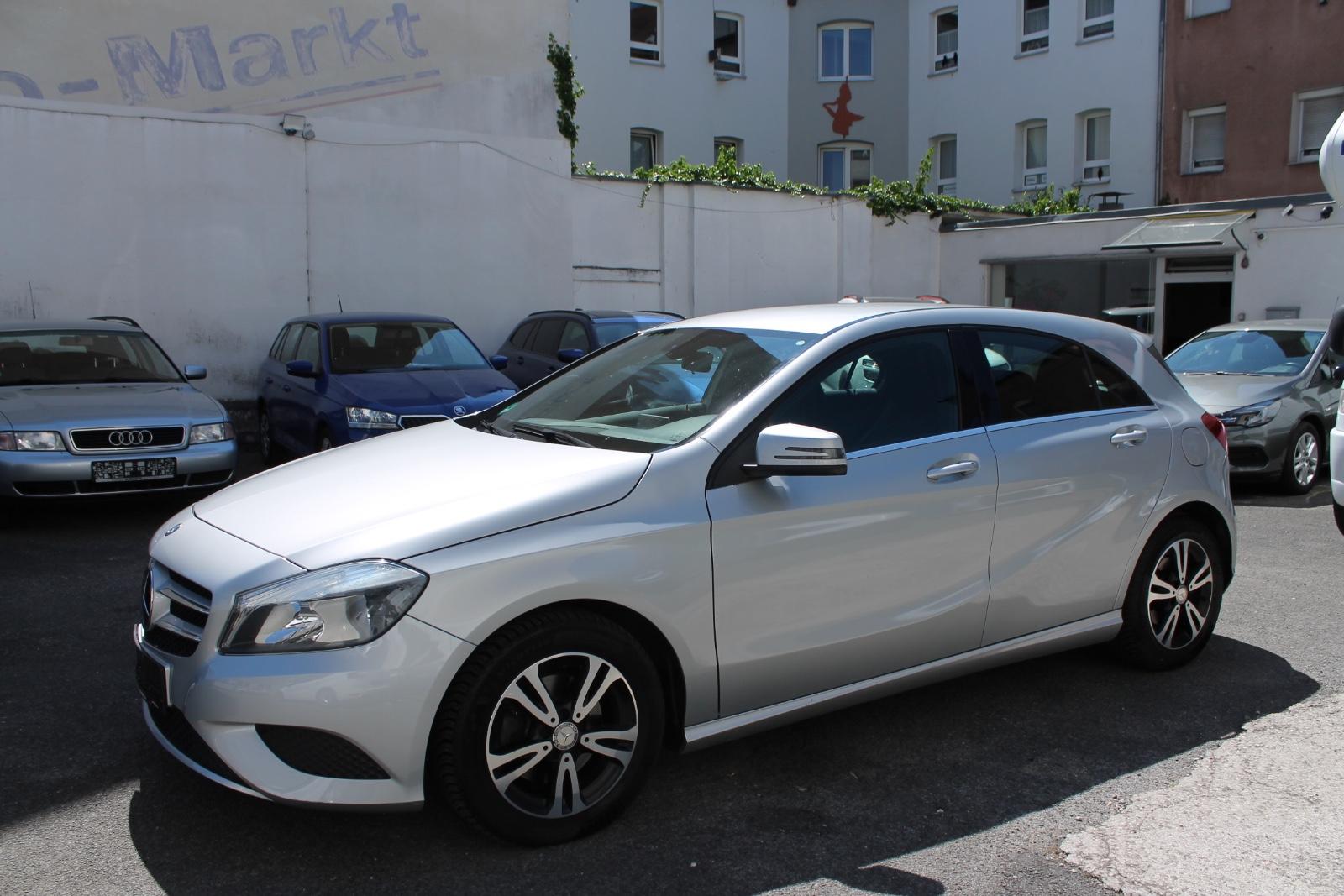 Mercedes-Benz A 180 A A 180 BlueEfficiency 65000KM