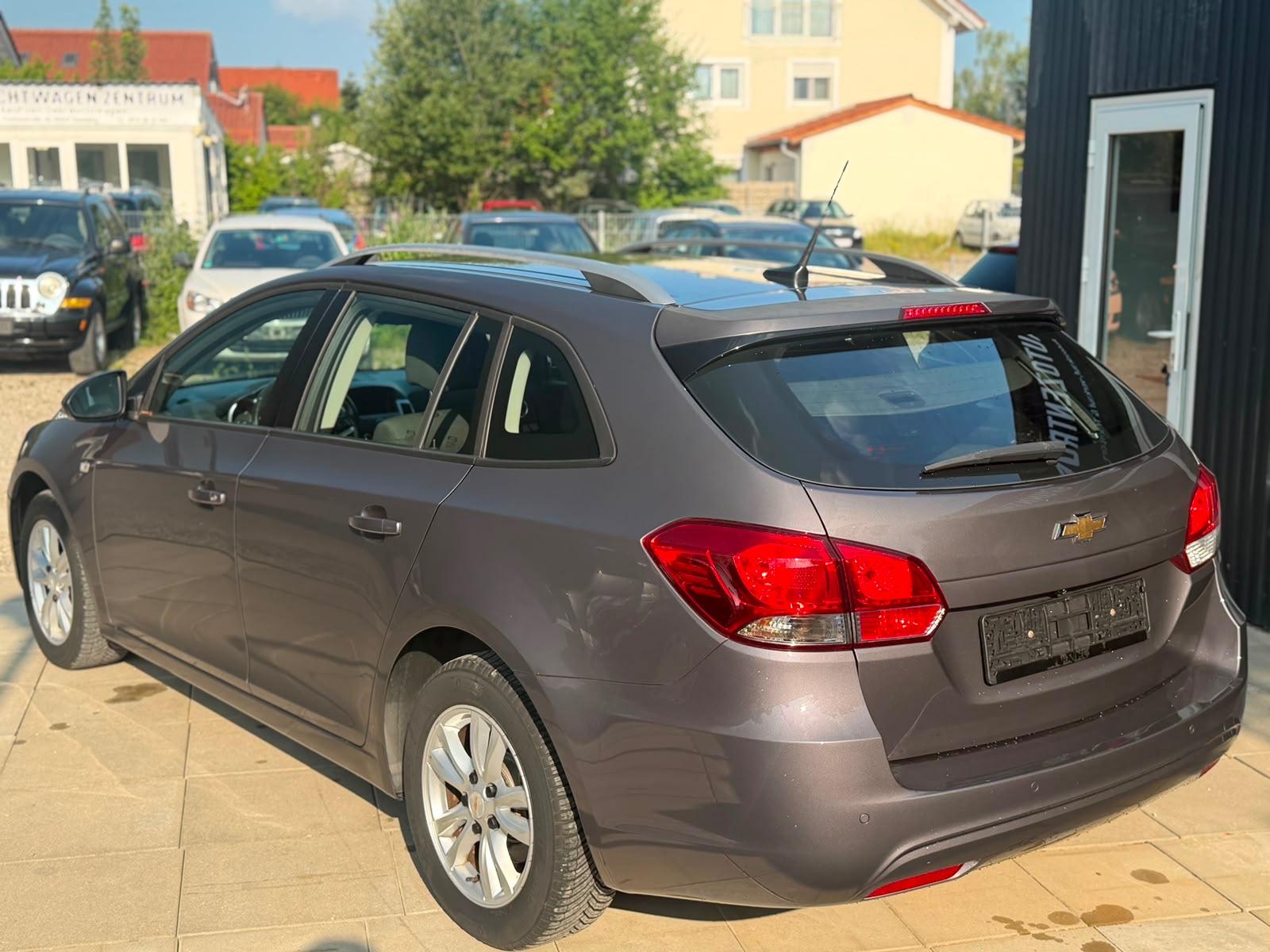 Chevrolet Cruze 2013 — engine 1.686 cm³, 131 HP (96kW)