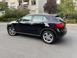 Mercedes-Benz GLA 180 SCORE! Black/Black - Mercedes-Benz GLA-Klasse von privat