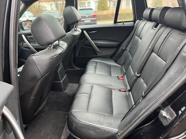 BMW X3 2.0d Bild 12