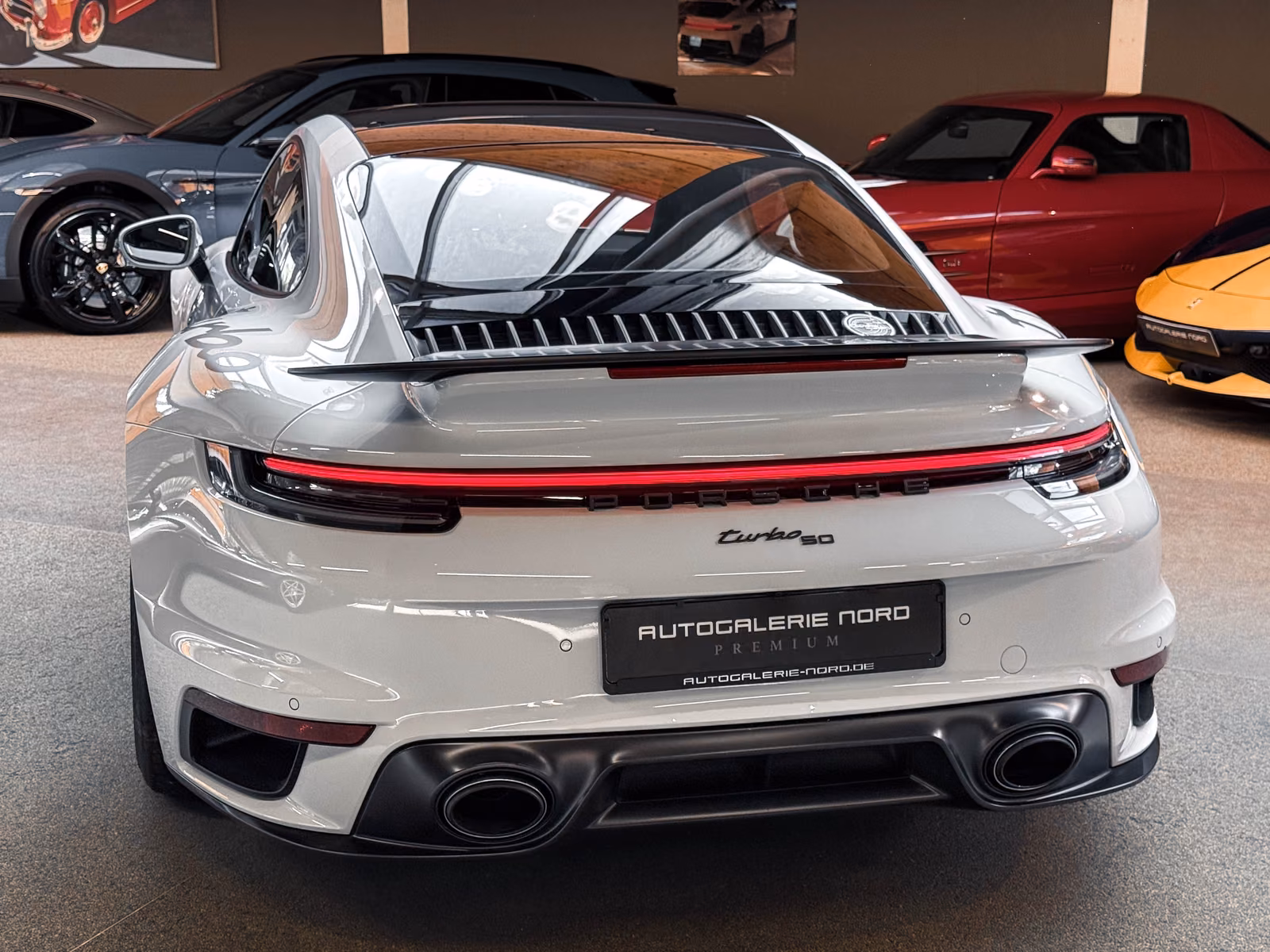 Porsche 911 Turbo S 50 Jahre Lift+Burmester+Pano+360°Kam