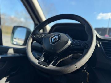 Renault Trafic - 12