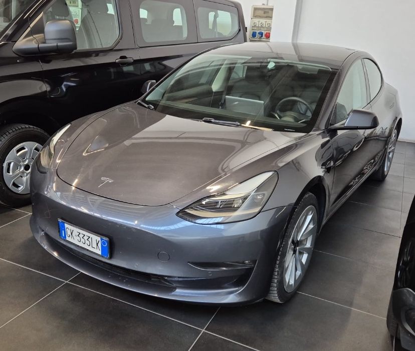 Tesla Model 3 Long Range Dual AWD