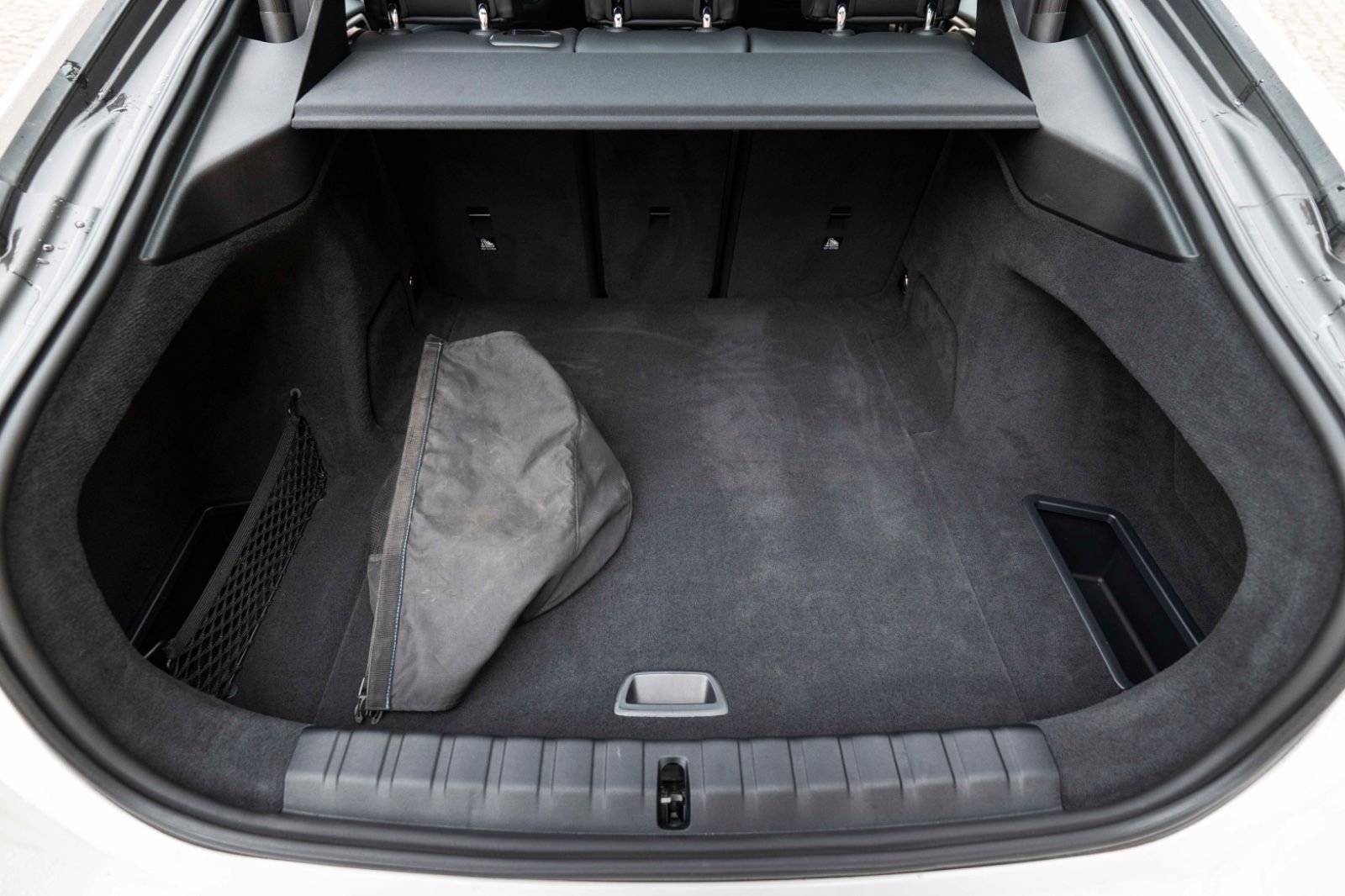 Fahrzeugabbildung BMW i4 M50 GC H&K LASERLICHT KAM CARPLAY ACC M+S