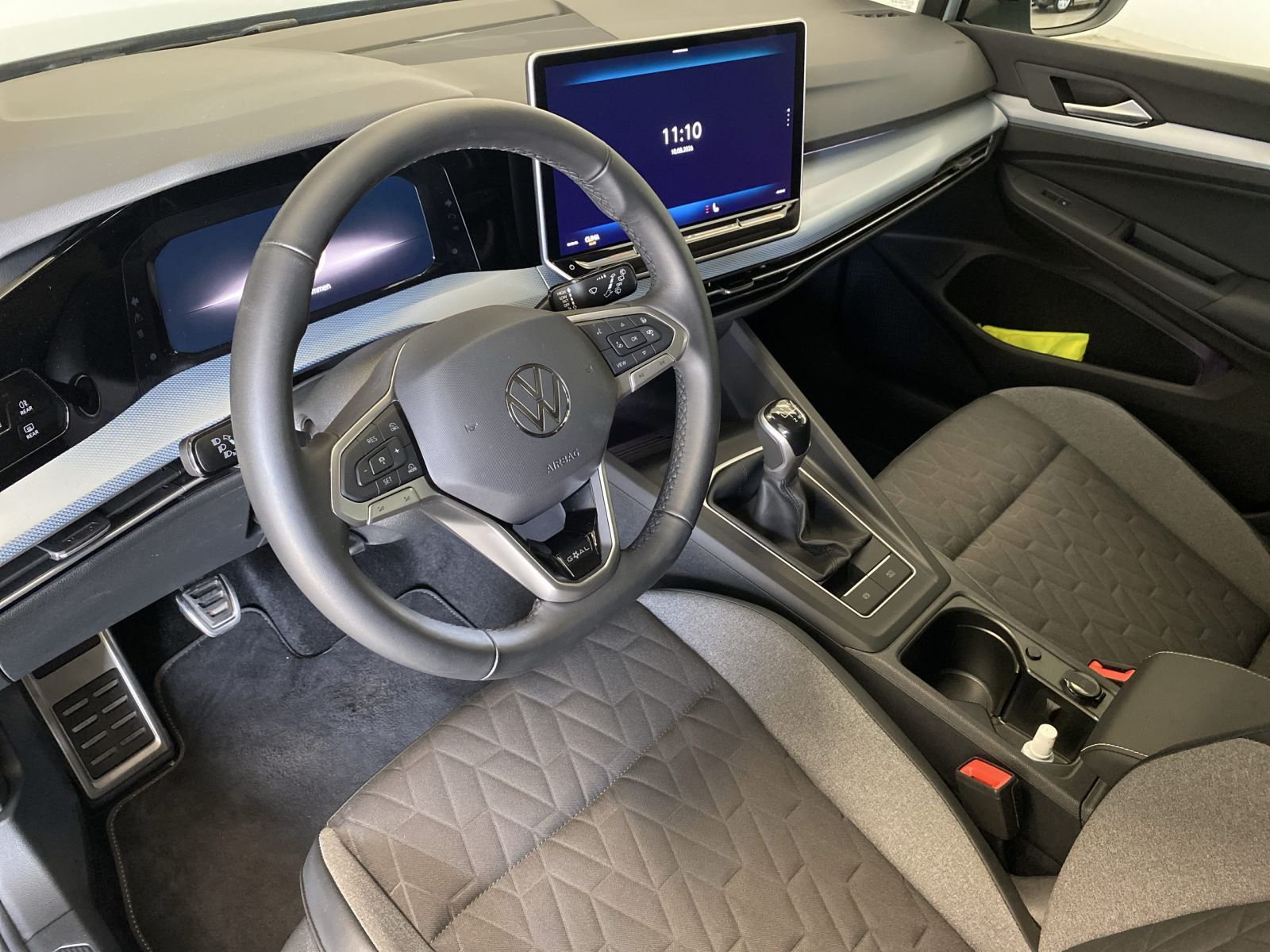 Volkswagen Golf VIII 1.5 TSI Goal LED ACC RFK Navi SHZ foto 5