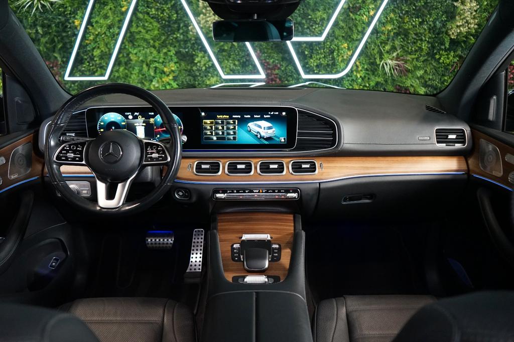 Mercedes-Benz GLS 400