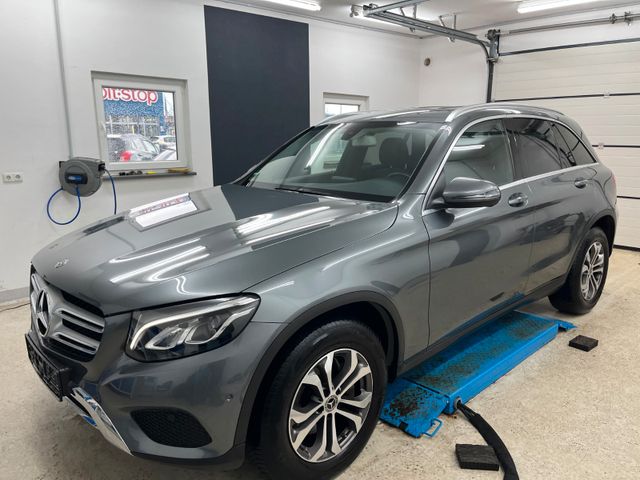 Mercedes-Benz GLC 250 GLC  250 d 4Matic AHK  Navigation  Leder