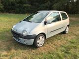 Renault Twingo C06 - Renault Twingo: C06