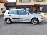 Volkswagen Golf V Lim. 1.6  Automatik - Volkswagen Golf aus 2005: 1.6