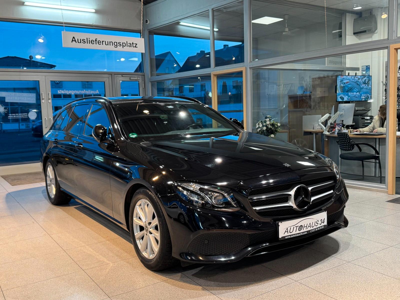 Mercedes-Benz E 220 d Avantgarde PANO AHK TOTW.LED