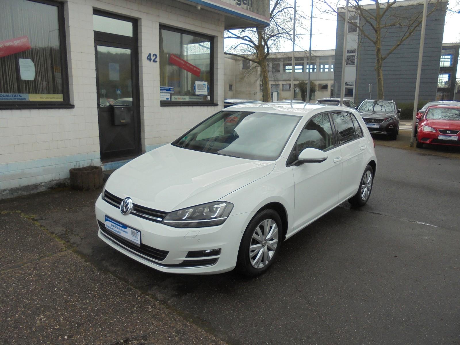 Volkswagen Golf VII Lim. Highline BMT"NAVI-XENON-PDC"