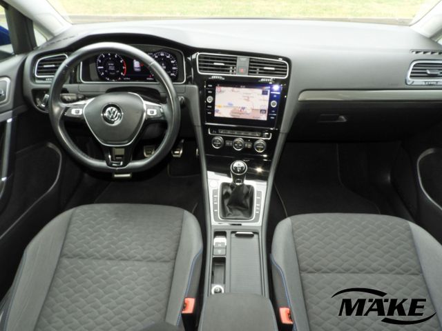 Golf R-line 1.0 TSI LED ALU 18'' NAV PDC KEYLESS