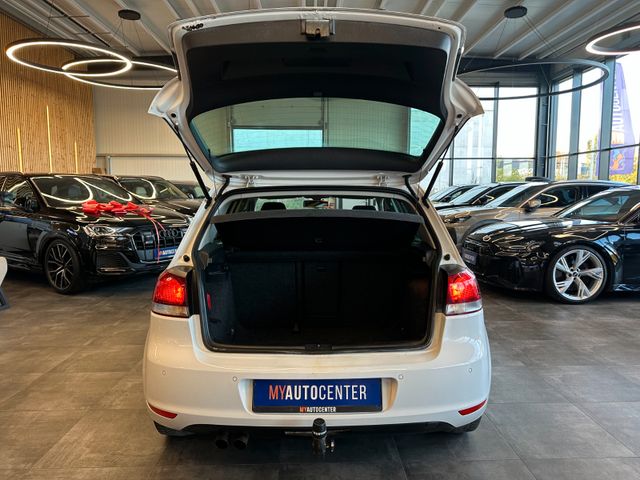 Volkswagen Golf VI*TEMPO*NAVI*PDC*ALCANTARA*1-HAND*