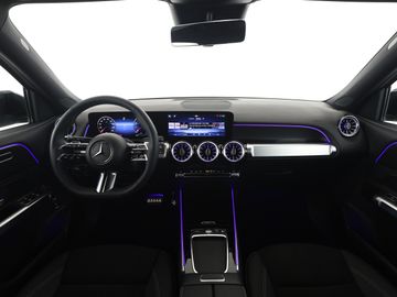 Mercedes GLB 180 - 11