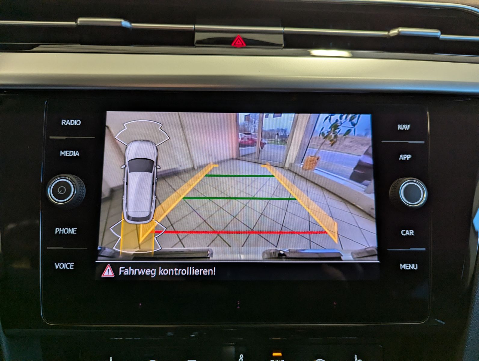 VW Arteon 2.0 TDI DSG SB Virtual LED Kamera AHK 18" - Image 23