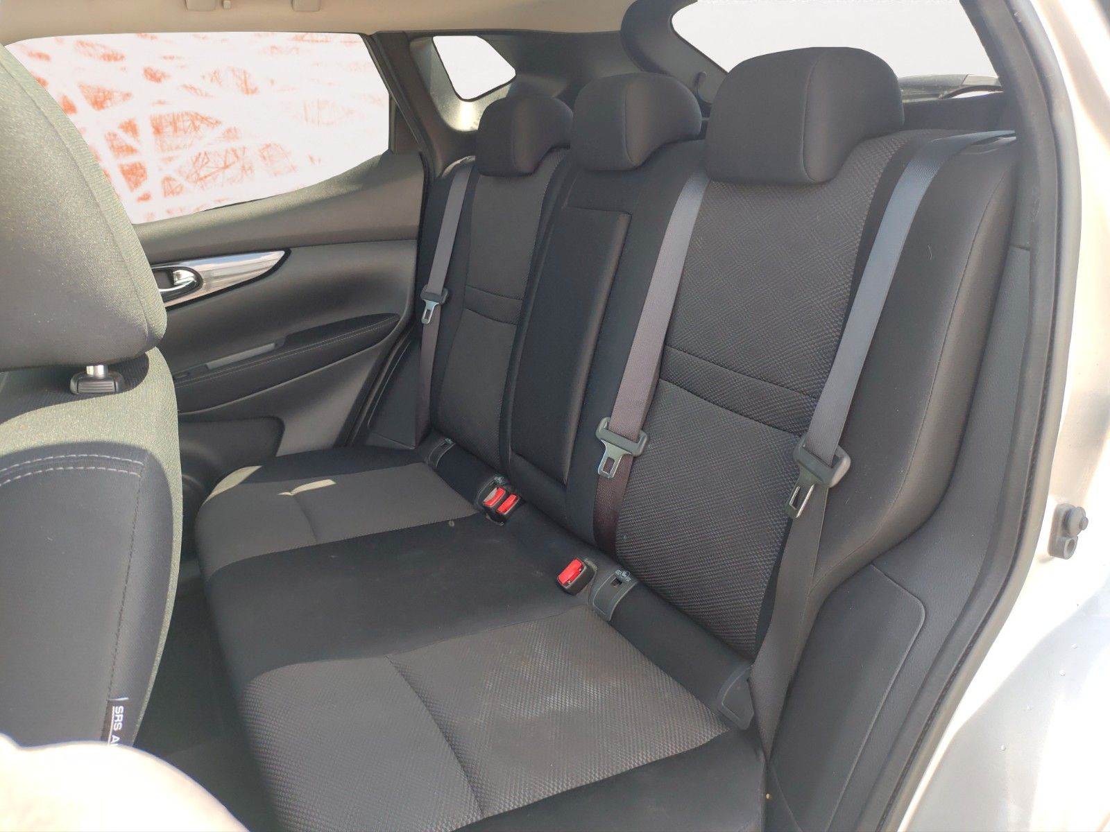 Fahrzeugabbildung Nissan Qashqai 4x4 ! Panoramadach ! Navi ! 360° Kamera