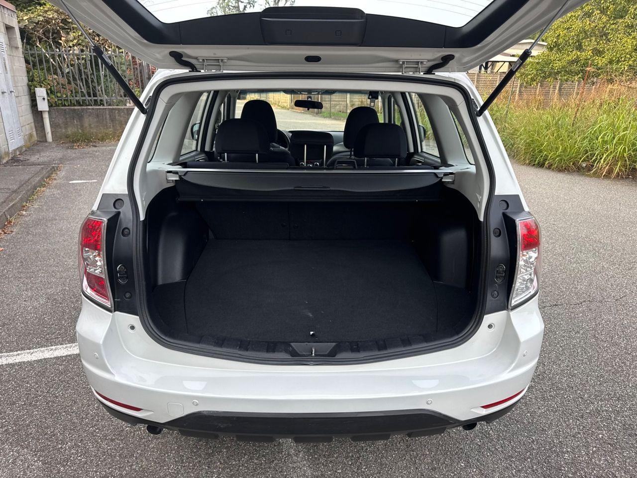 Subaru Forester 2011 — photo 11