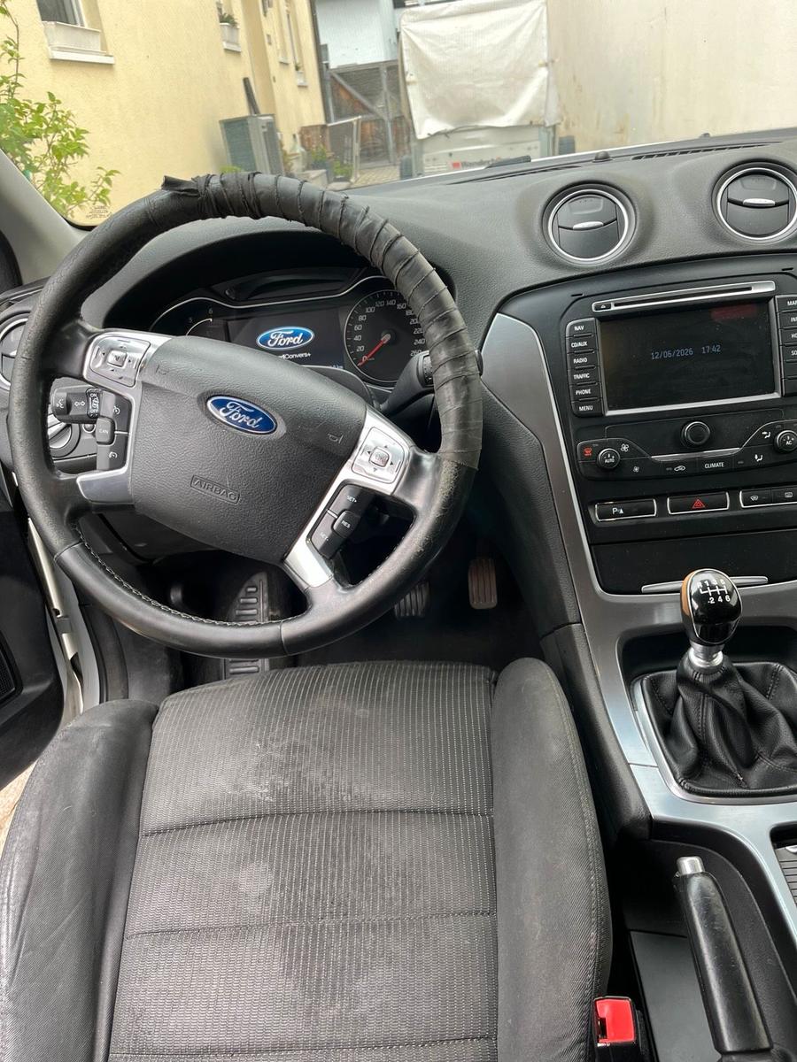 Ford Mondeo 2012 — photo 7