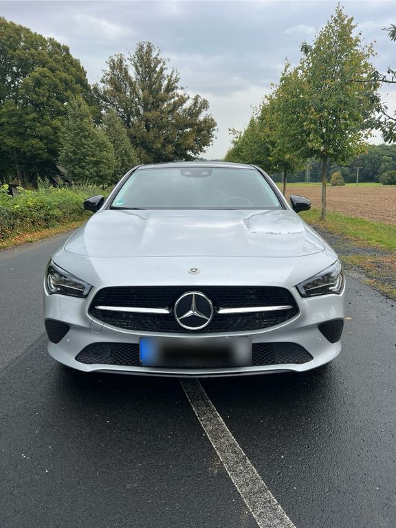 Image of Mercedes-Benz CLA 220