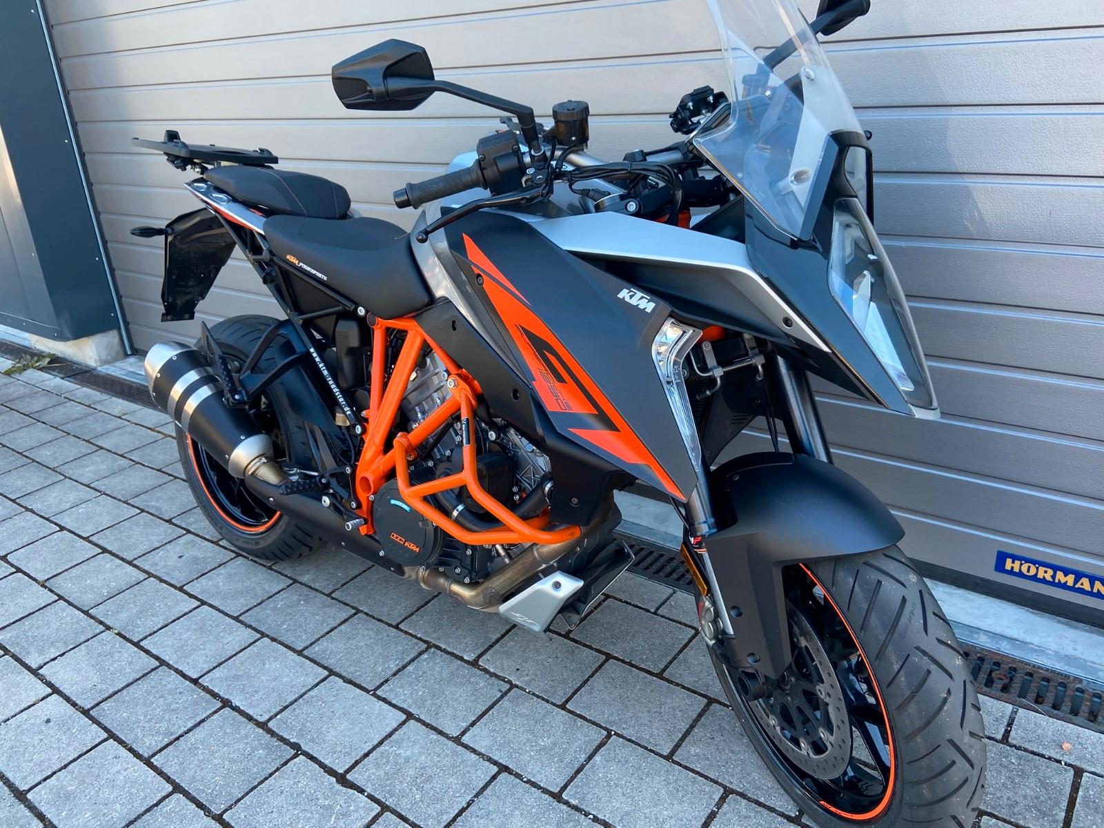 KTM 1290 Super Duke GT - 1. Hand, Koffer etc.